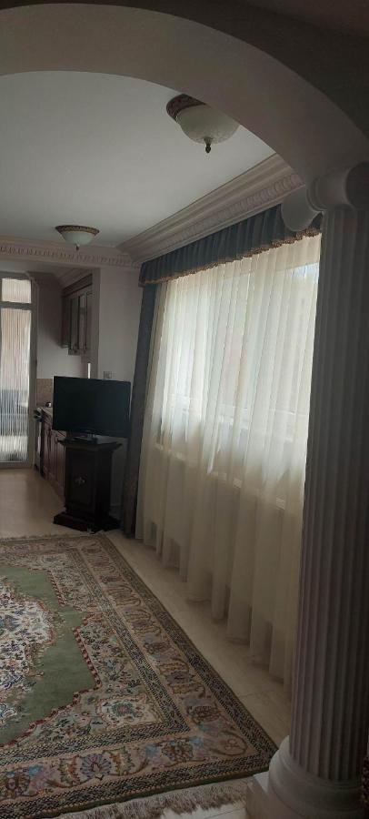 Апартаменти Gombos Apartman Гайдусобосло Екстер'єр фото